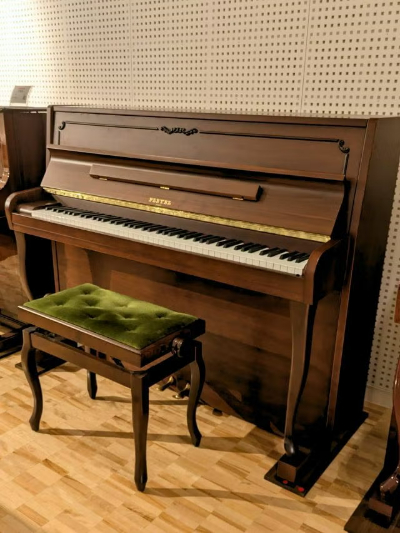 プレイエルの中古ピアノ_P115CP