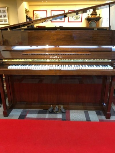 シンメルの中古ピアノ_118 Tradition